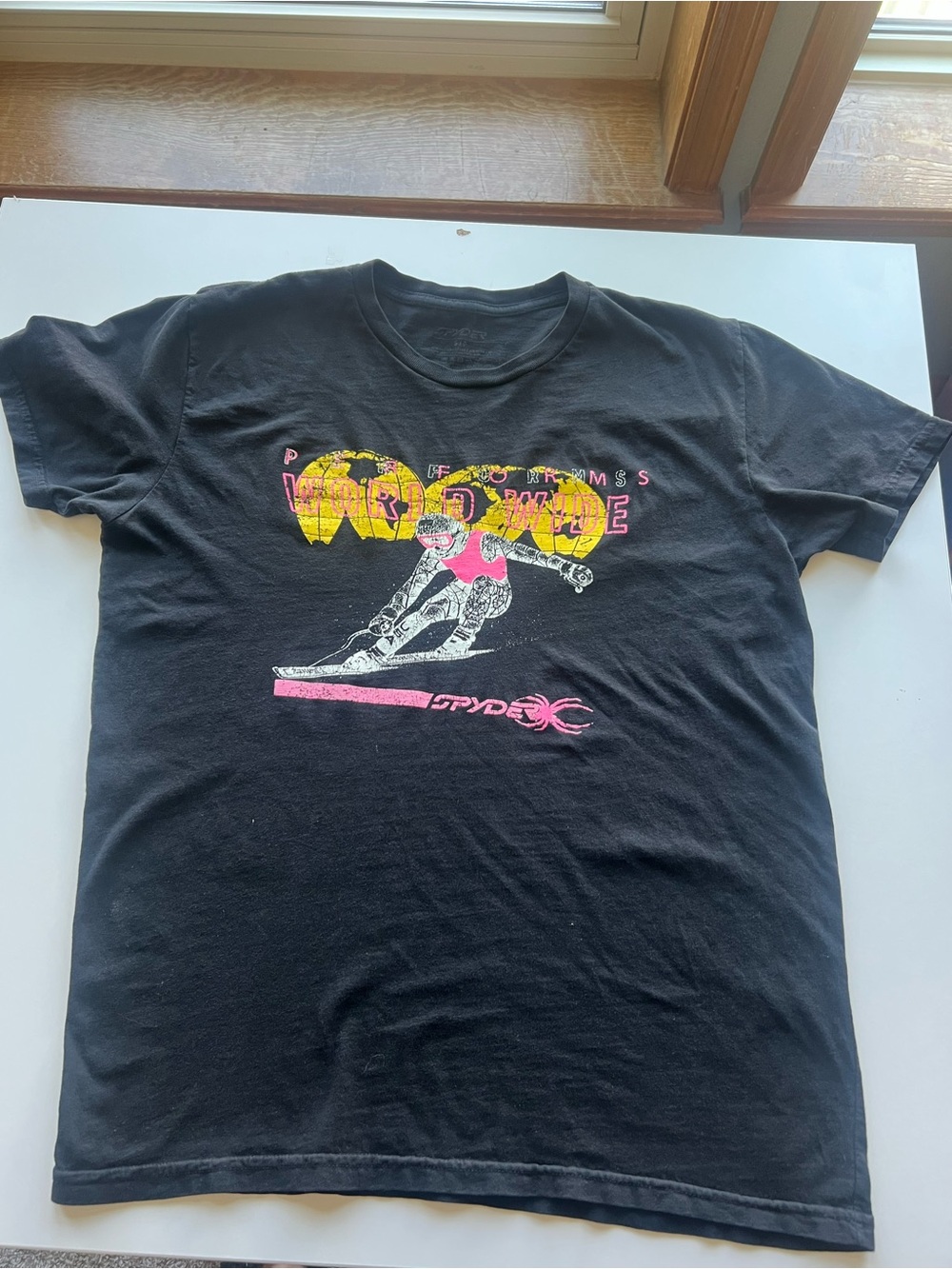 Spyder Size Small Men’s Black Graphic Ski T-Shirt